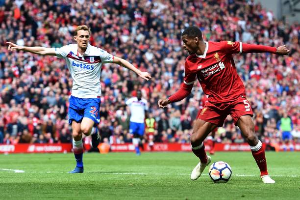 力攀上高峰 力攀上高峰