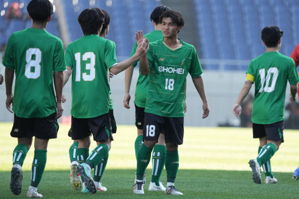 他的足球历 他的足球历